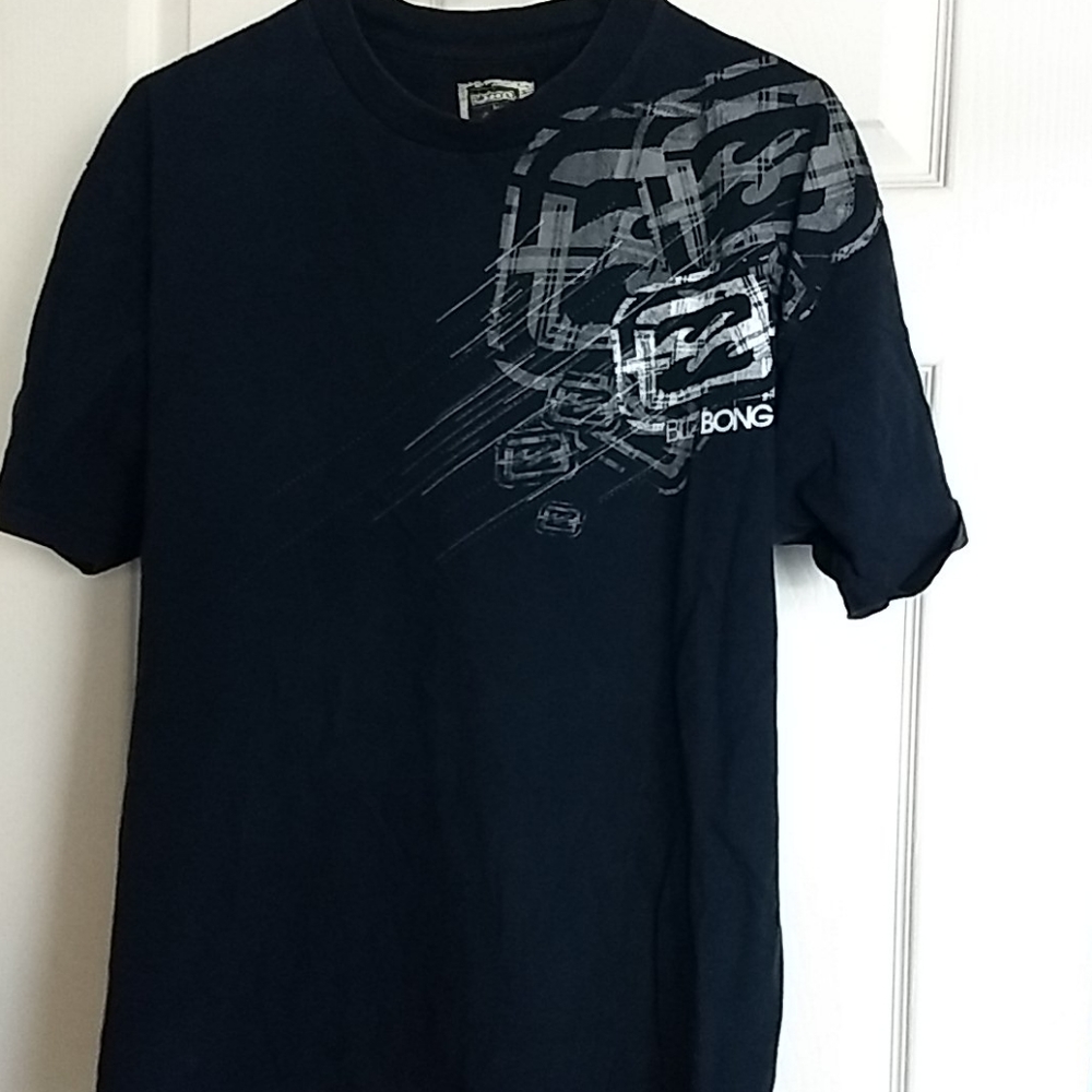 Tee shirt